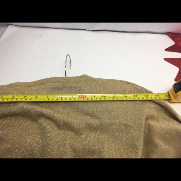 Lise J. GoldButtonClosure LightCardigan - Picture 4 of 8